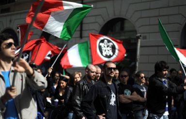 l43-casapound-giovani-120824175559_big